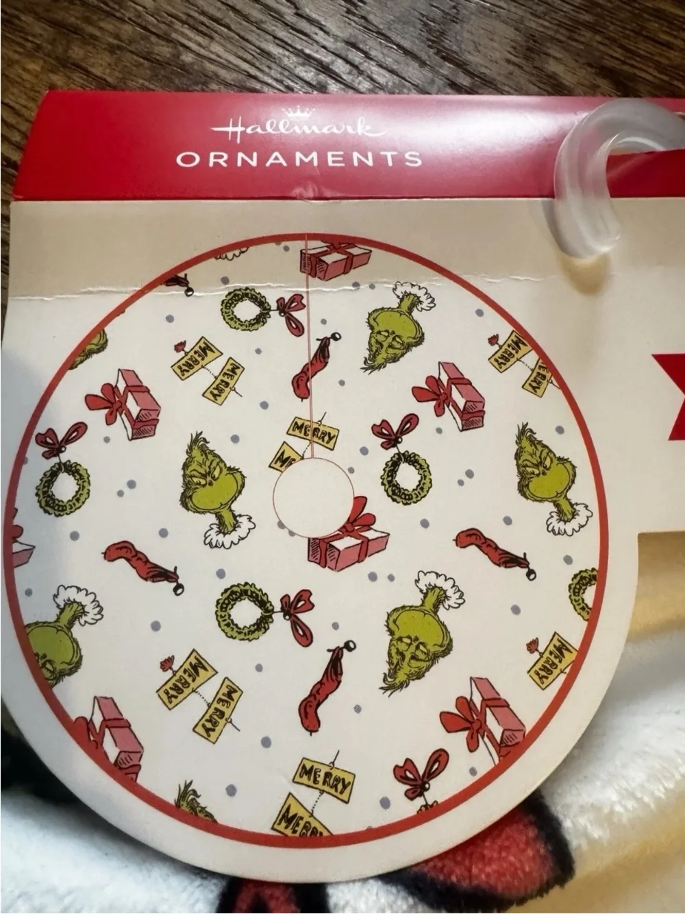 New Hallmark Christmas Tree Skirt Dr. Seuss Grinch Plush 48